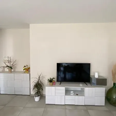 아파트 Casa Martina *